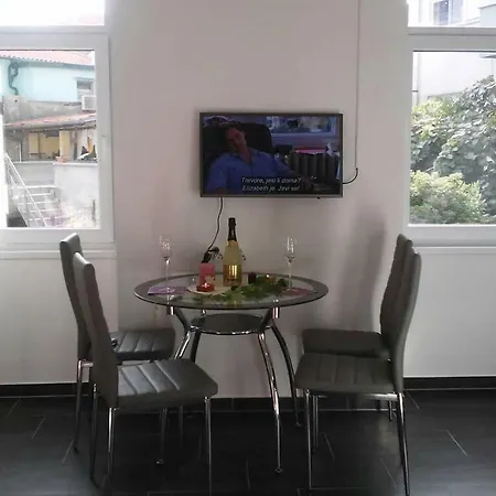 Studio Fortuna Apartment